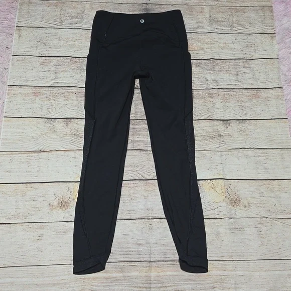 Lululemon leggings 25" size 4 - Picture 7 of 9